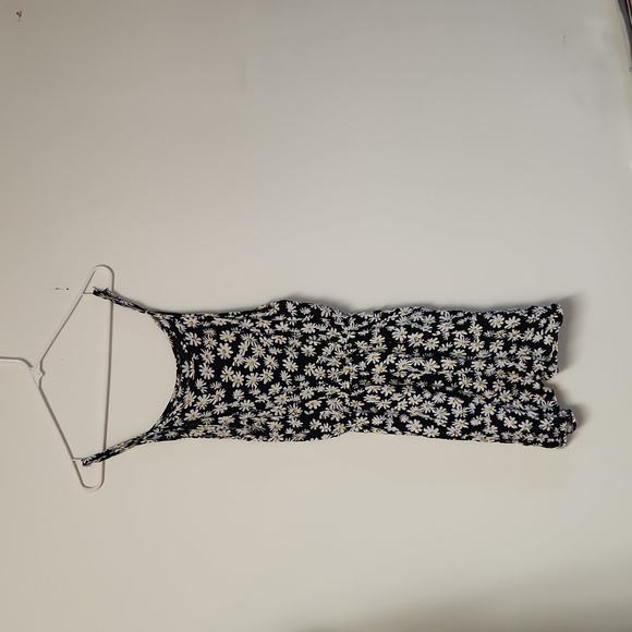 5th and love sunflower sundress - Picture 2 of 5